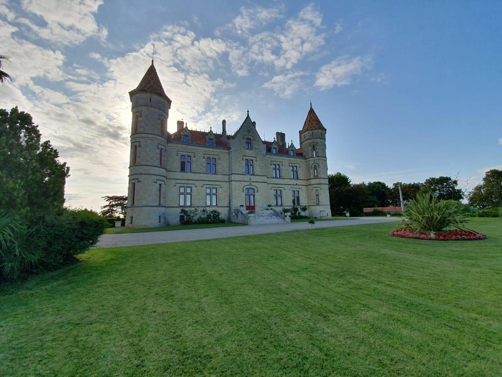 Chateau Moncassin Leyritz-Moncassin Buitenkant foto